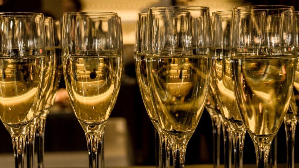 香檳年份全方位指南(2) | 究竟20世紀 90年代的香檳又如何呢? - WineNow HK